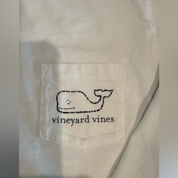 🩷 VineYard Vines Long Sleeve 🩷 - Picture 2 of 6